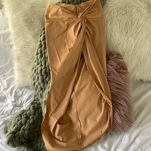 SKIMS NWT Signature Swim Sarong Skirt size M ~ Ochre color 🧡